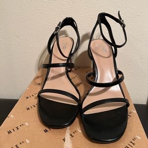 Ankle strap sandals